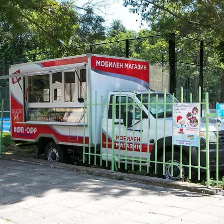 Coop - 2* Китен